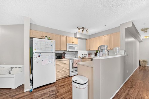 1321-8 Bridlecrest Drive Sw, Calgary, AB 