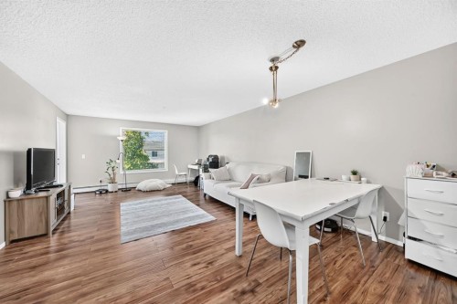 1321-8 Bridlecrest Drive Sw, Calgary, AB 