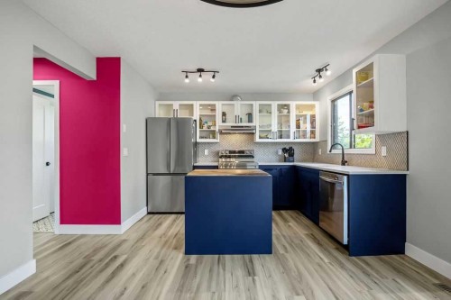 68 Falconridge Close Ne, Calgary, AB 