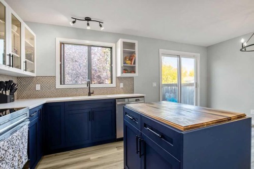 68 Falconridge Close Ne, Calgary, AB 