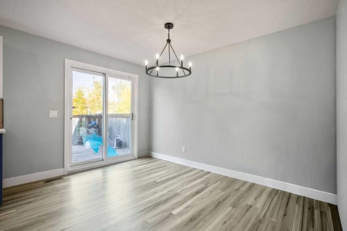 68 Falconridge Close Ne, Calgary, AB 