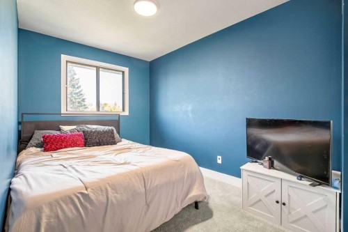 68 Falconridge Close Ne, Calgary, AB 