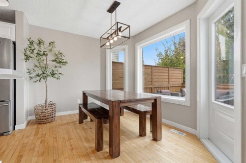 321 Douglas Ridge Circle Se, Calgary, AB 