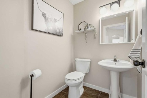 321 Douglas Ridge Circle Se, Calgary, AB 