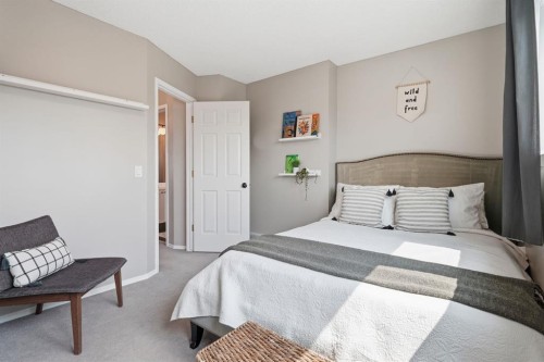 321 Douglas Ridge Circle Se, Calgary, AB 