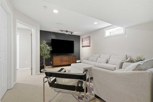 321 Douglas Ridge Circle Se, Calgary, AB 