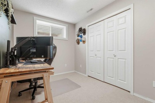 321 Douglas Ridge Circle Se, Calgary, AB 