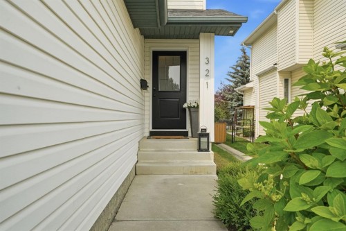 321 Douglas Ridge Circle Se, Calgary, AB 