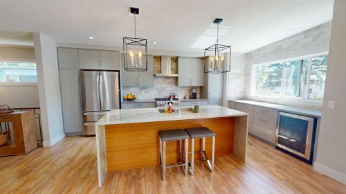 6236 Longmoor Way Sw, Calgary, AB 