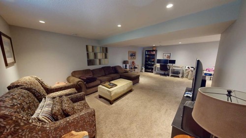 6236 Longmoor Way Sw, Calgary, AB 