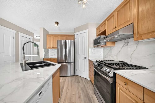 22 Cramond Crescent Se, Calgary, AB 