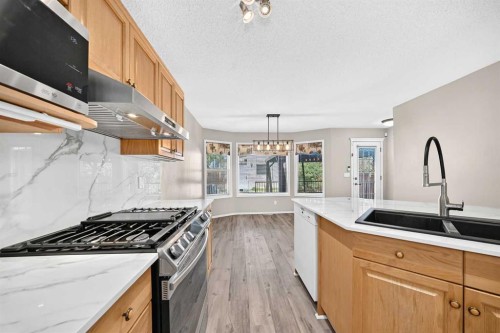22 Cramond Crescent Se, Calgary, AB 