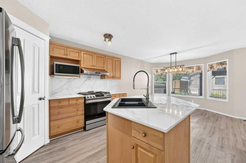 22 Cramond Crescent Se, Calgary, AB 