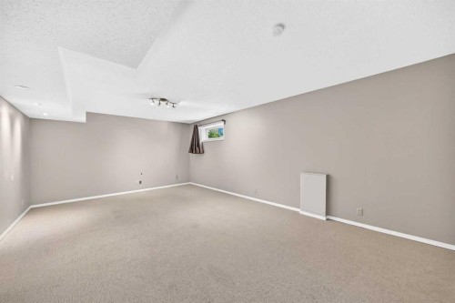 22 Cramond Crescent Se, Calgary, AB 