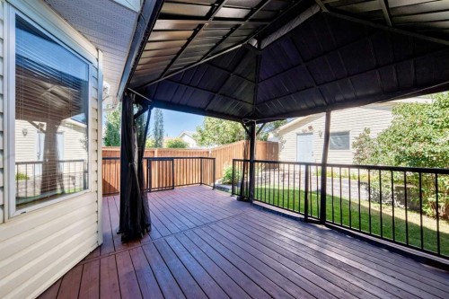 22 Cramond Crescent Se, Calgary, AB 