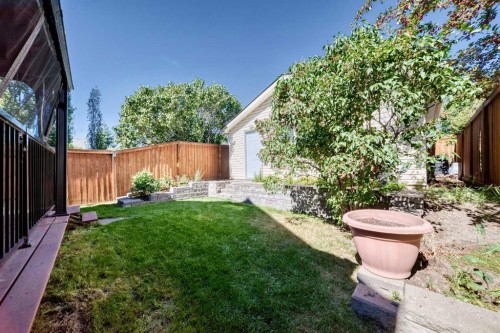 22 Cramond Crescent Se, Calgary, AB 