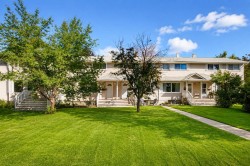 554 Killarney Glen Court SW Calgary, AB T3E 7H4