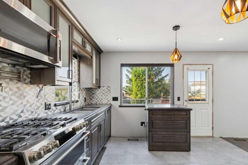 341 Coral Keys Villas Ne, Calgary, AB 