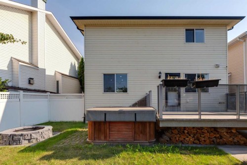 341 Coral Keys Villas Ne, Calgary, AB 