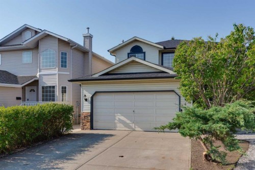 341 Coral Keys Villas Ne, Calgary, AB 
