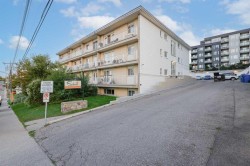 18-1813 25 Avenue SW Calgary, AB T2T 1A4
