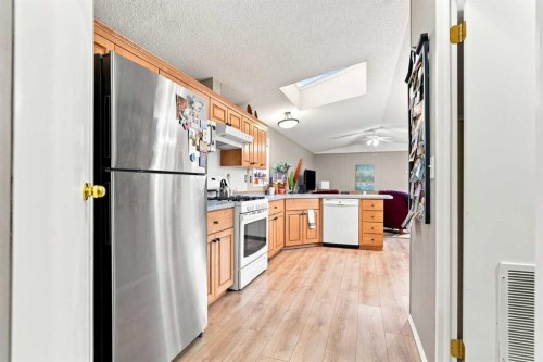 225 Ranchwood Lane, Strathmore, AB 