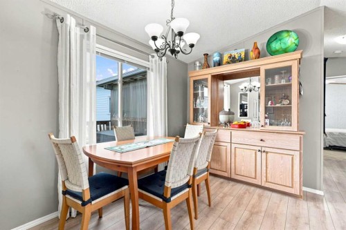 225 Ranchwood Lane, Strathmore, AB 