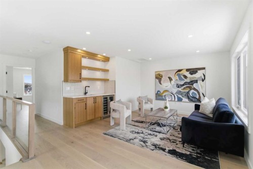 2119 Mackay Road Nw, Calgary, AB 