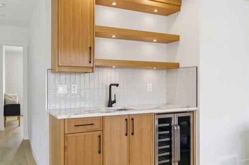 2119 Mackay Road Nw, Calgary, AB 