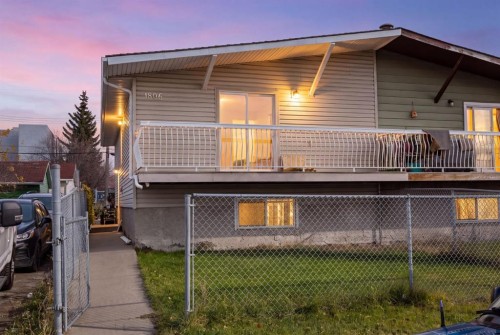 1806 34 Street SE Calgary, AB T2B 0W4