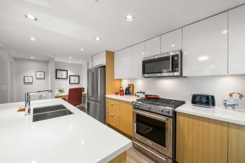 301-560 6 Avenue Se, Calgary, AB 