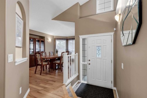 10 Strathlea Grove Sw, Calgary, AB 