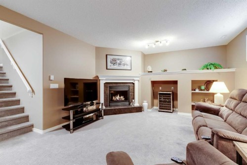 10 Strathlea Grove Sw, Calgary, AB 
