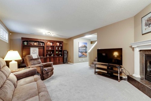 10 Strathlea Grove Sw, Calgary, AB 