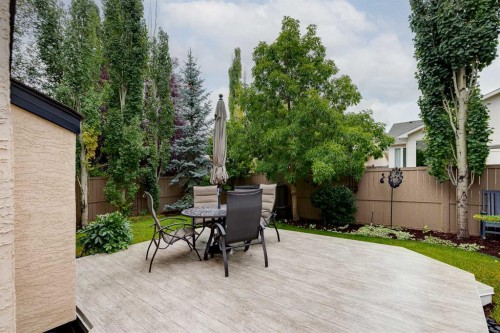 10 Strathlea Grove Sw, Calgary, AB 
