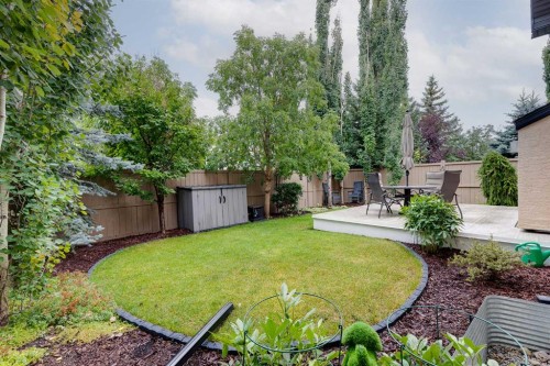 10 Strathlea Grove Sw, Calgary, AB 
