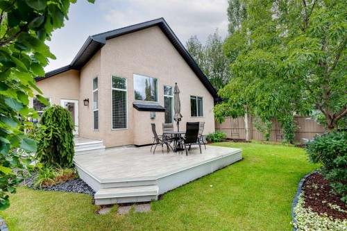 10 Strathlea Grove Sw, Calgary, AB 