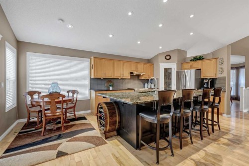 10 Strathlea Grove Sw, Calgary, AB 
