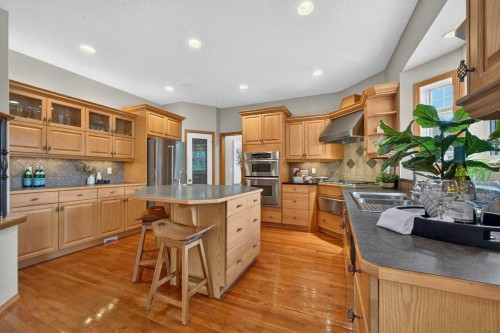15 Rosery Drive Nw, Calgary, AB 