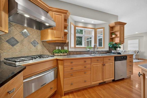 15 Rosery Drive Nw, Calgary, AB 