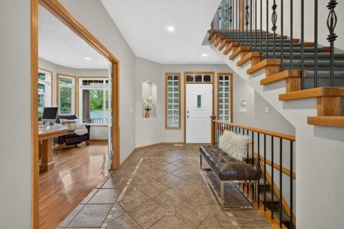 15 Rosery Drive Nw, Calgary, AB 