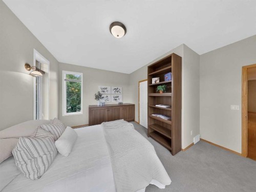 15 Rosery Drive Nw, Calgary, AB 