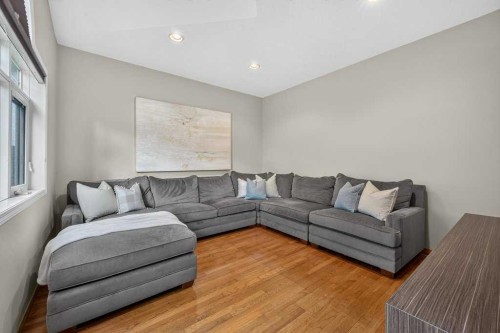 15 Rosery Drive Nw, Calgary, AB 