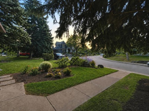 15 Rosery Drive Nw, Calgary, AB 