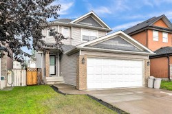 165 Saddlefield Place NE Calgary, AB T3J 4Z3