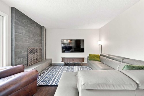 267 Brookgreen Drive Sw, Calgary, AB 