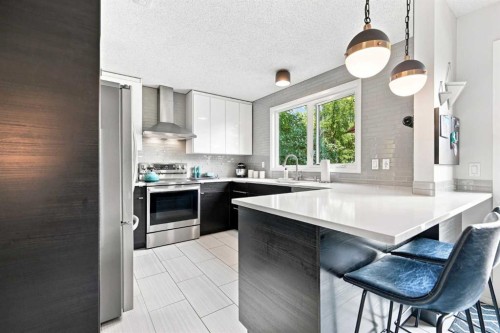 267 Brookgreen Drive Sw, Calgary, AB 