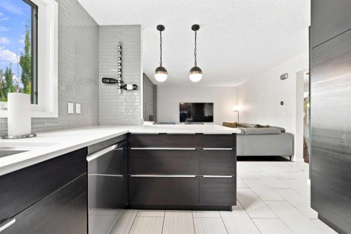 267 Brookgreen Drive Sw, Calgary, AB 