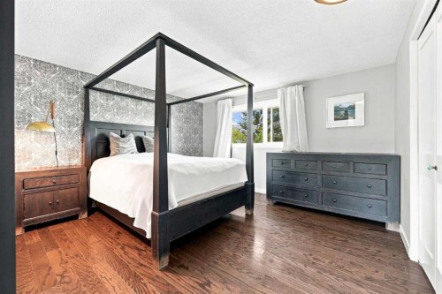 267 Brookgreen Drive Sw, Calgary, AB 