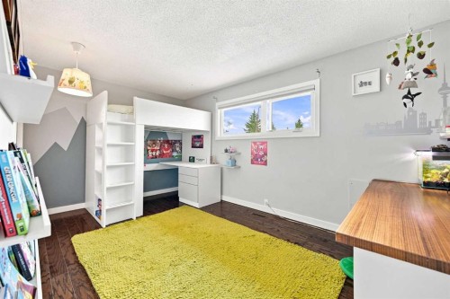 267 Brookgreen Drive Sw, Calgary, AB 